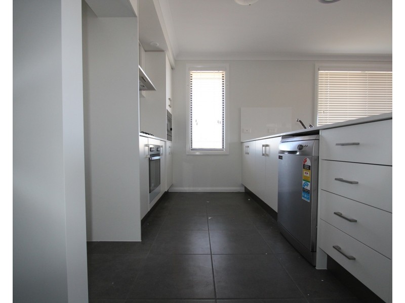 15 Dinant, Edmondson Park NSW 2174