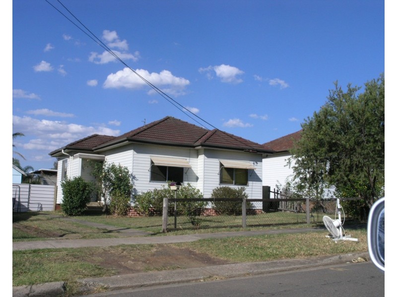 18 Maryvale Avenue, Liverpool NSW 2170