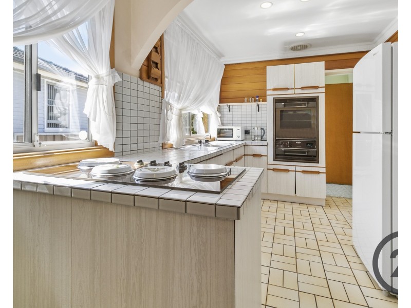 27 Glenwari Street, Sadleir NSW 2168