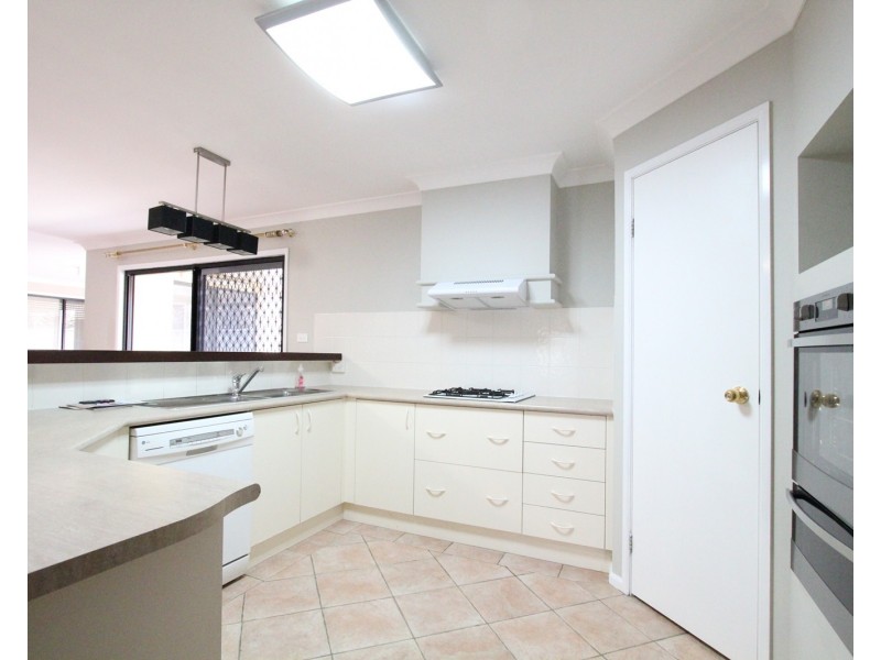 14 Cherry Place, Prestons NSW 2170