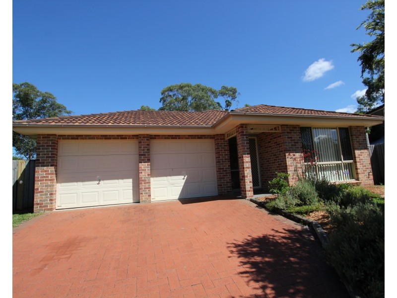 23 Glenelg Court, Wattle Grove NSW 2173