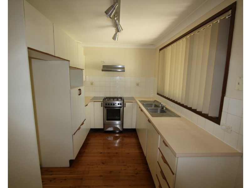 88 Trobriand Crescent, Glenfield NSW 2167