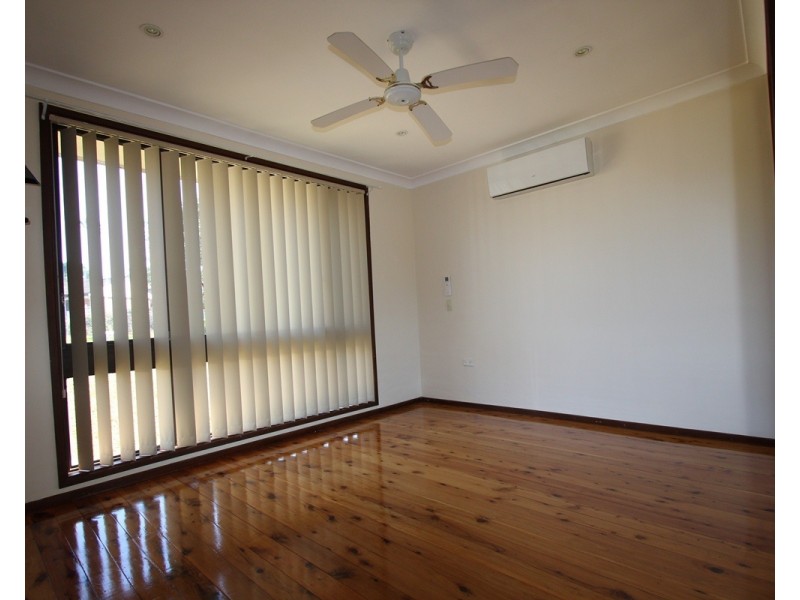 88 Trobriand Crescent, Glenfield NSW 2167