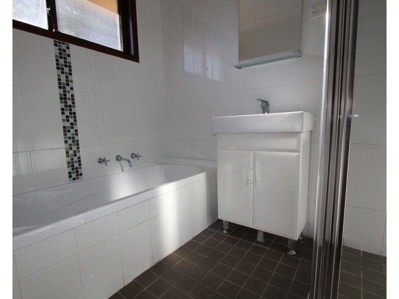 88 Trobriand Crescent, Glenfield NSW 2167