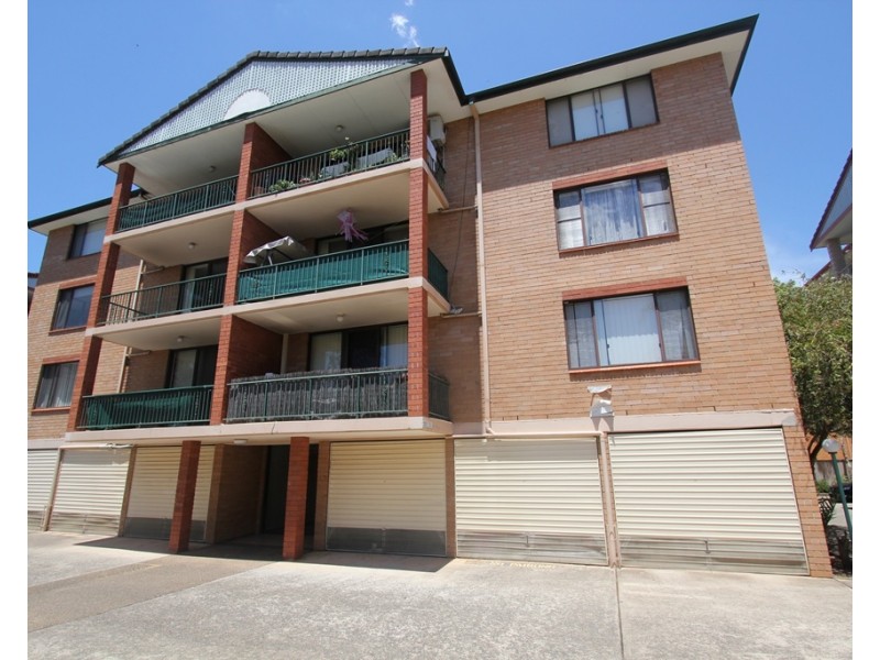 27/4 Riverpark Drive, Liverpool NSW 2170