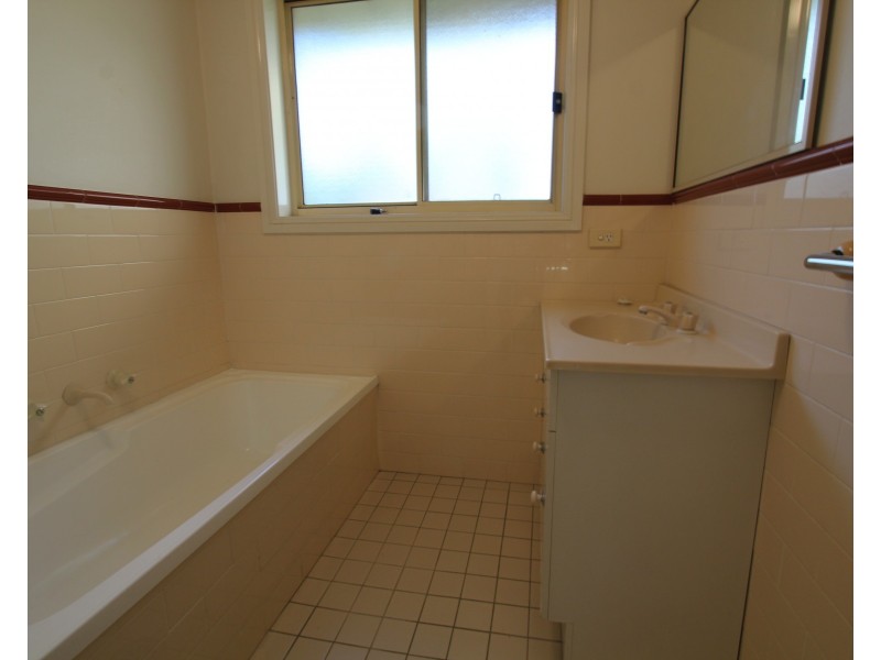 4/11 Phyllis Street, Mount Pritchard NSW 2170