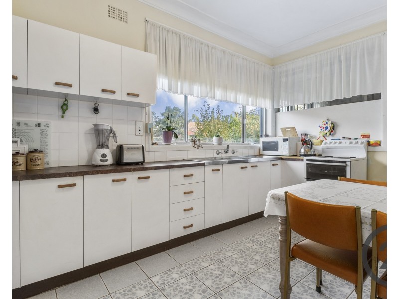 218 Memorial Ave, Liverpool NSW 2170