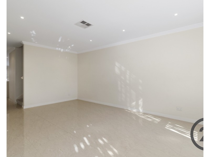 2 Sanananda Road, Holsworthy NSW 2173