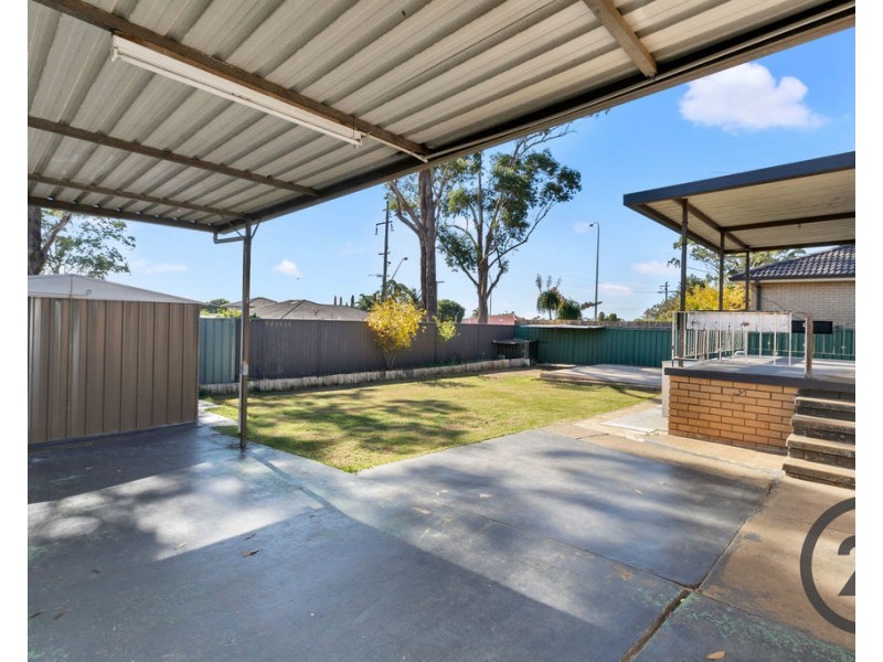13 Bluegum Avenue, Prestons NSW 2170