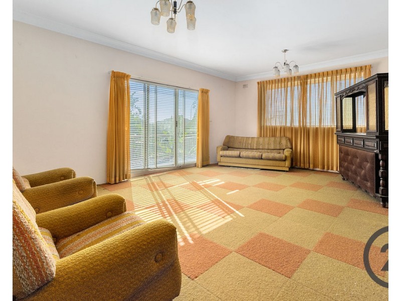 19 Glenfield Road, Glenfield NSW 2167