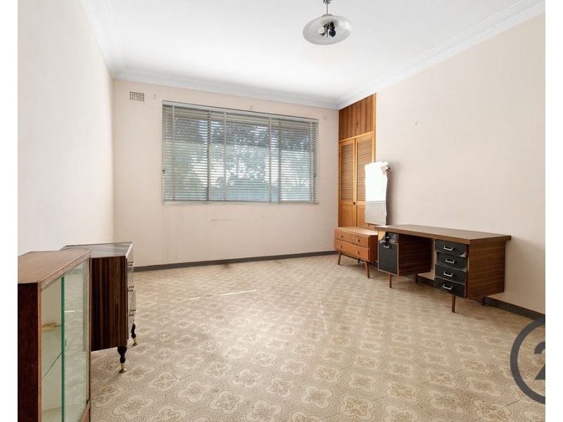19 Glenfield Road, Glenfield NSW 2167