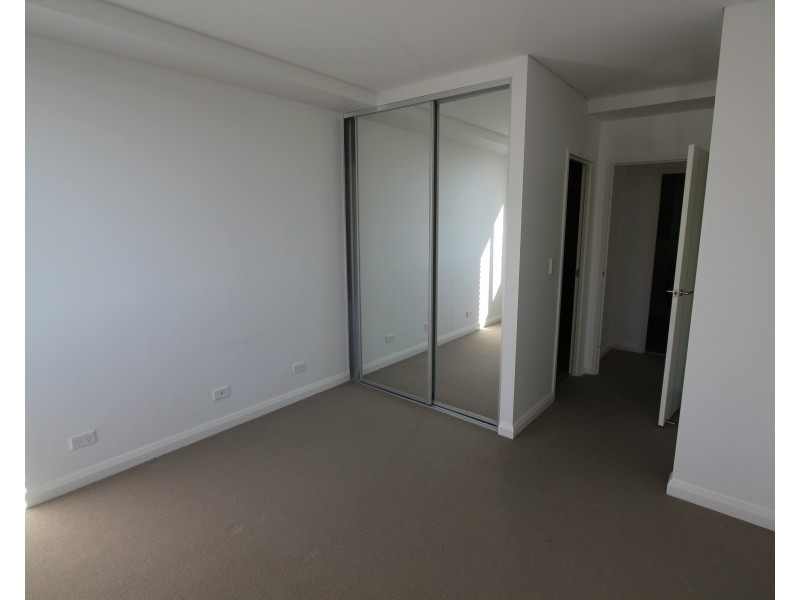 181/2 Browne Parade, Liverpool NSW 2170