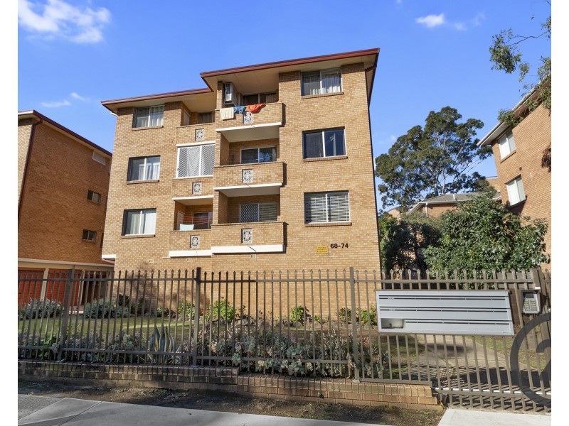 1/68 Bigge Street, Liverpool NSW 2170