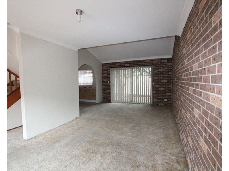 2/27-29  William Street, Lurnea NSW 2170