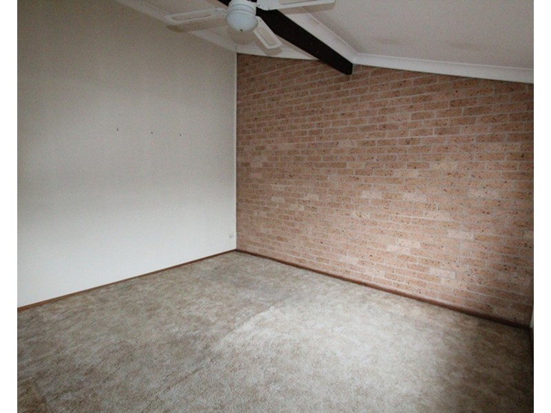 2/27-29  William Street, Lurnea NSW 2170