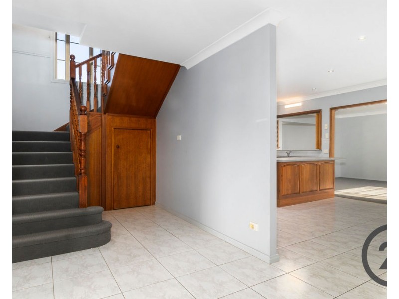 2  Gal Crescent, Moorebank NSW 2170