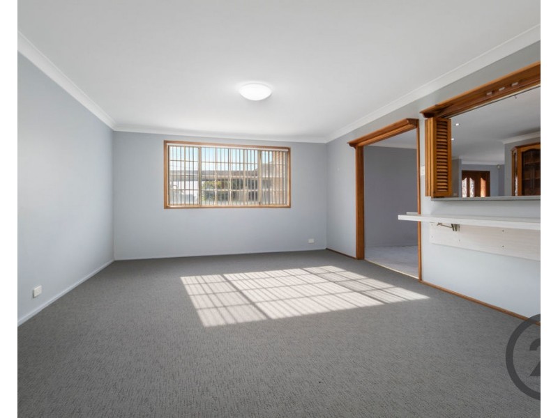 2  Gal Crescent, Moorebank NSW 2170