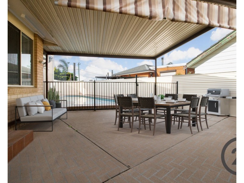 2  Gal Crescent, Moorebank NSW 2170