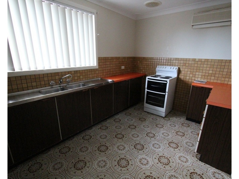 22 Bungulla Street, Sadleir NSW 2168
