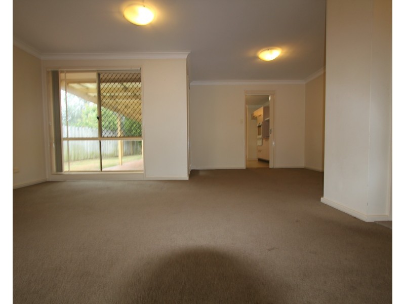 12 Exbury Court, Wattle Grove NSW 2173