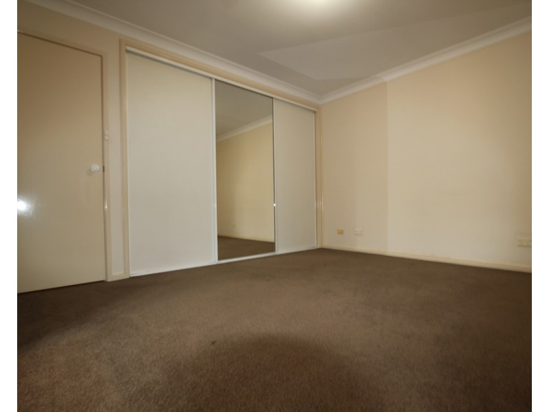 12 Exbury Court, Wattle Grove NSW 2173