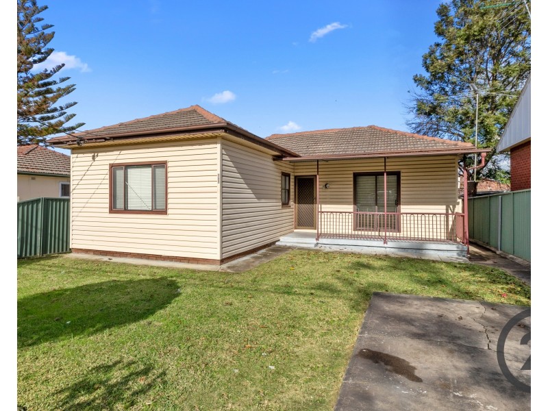 112 Torrens Street, Canley Heights NSW 2166