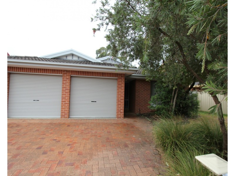 10 Warrego Court, Wattle Grove NSW 2173