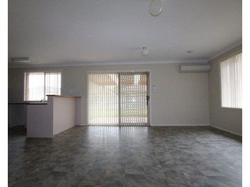 10 Warrego Court, Wattle Grove NSW 2173