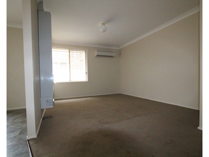 10 Warrego Court, Wattle Grove NSW 2173