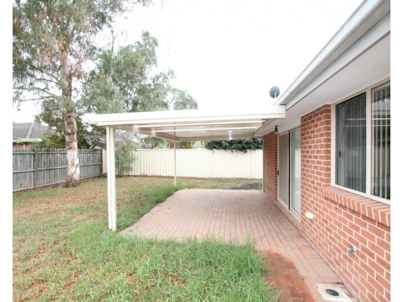 10 Warrego Court, Wattle Grove NSW 2173