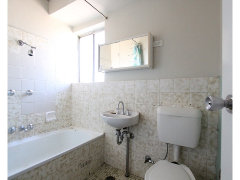 10/114 Elizabeth Drive, Liverpool NSW 2170