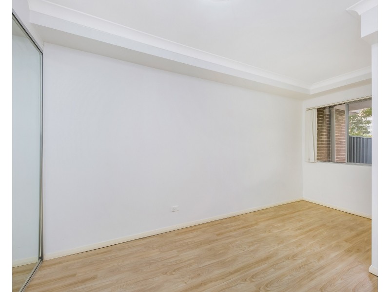 4/24 Lachlan Street, Liverpool NSW 2170