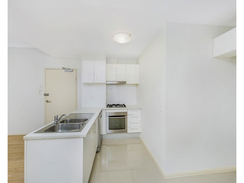 4/24 Lachlan Street, Liverpool NSW 2170