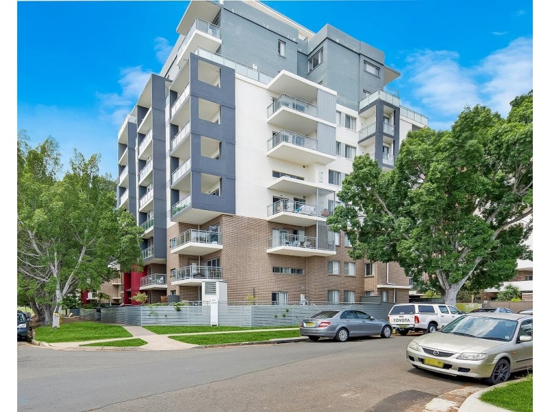 4/24 Lachlan Street, Liverpool NSW 2170