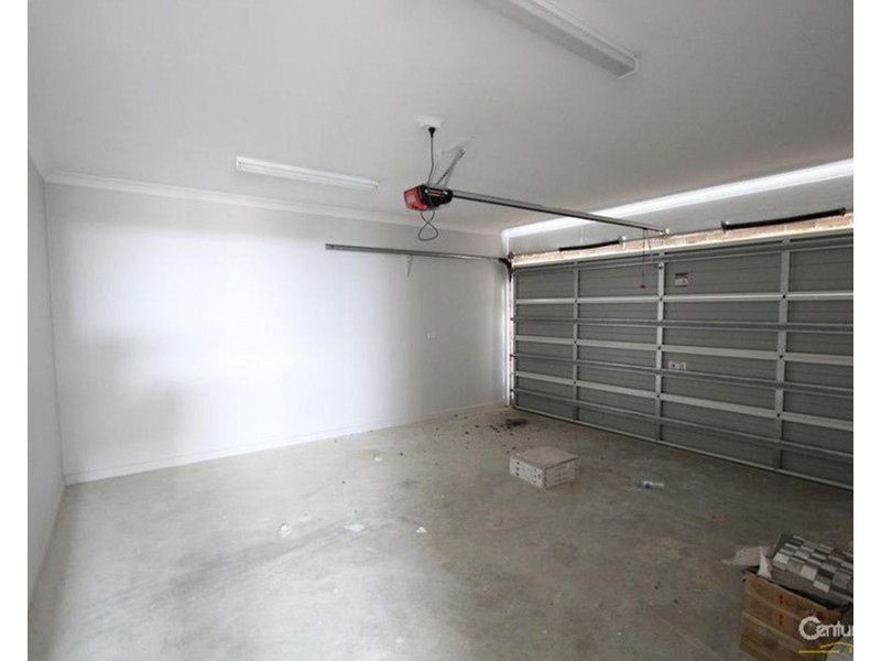 16 Hobbs Street, Horsley NSW 2530