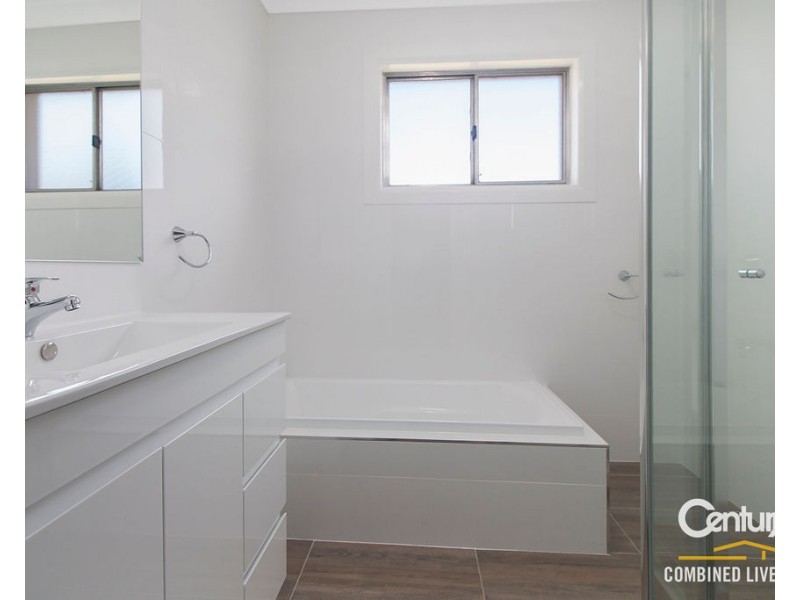 10 Ayshford Street, Casula NSW 2170