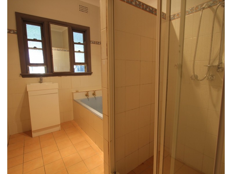 74 Moorebank Avenue, Moorebank NSW 2170