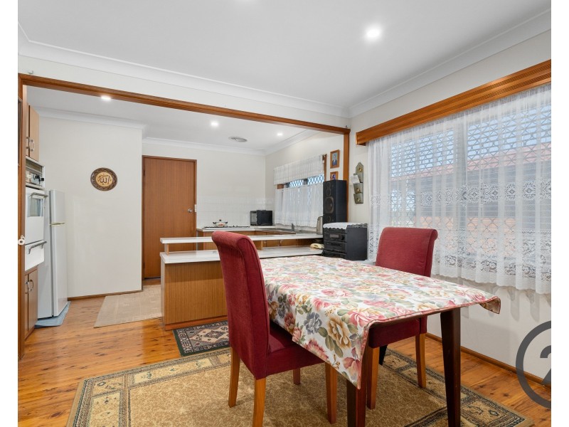 37 Birkdale Crescent, Liverpool NSW 2170