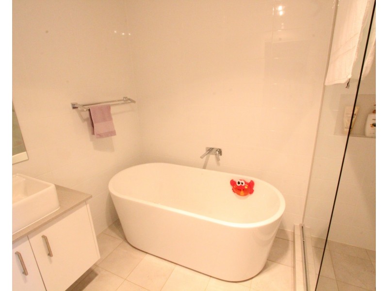 38 Mulvihill Crescent, Denham Court NSW 2565