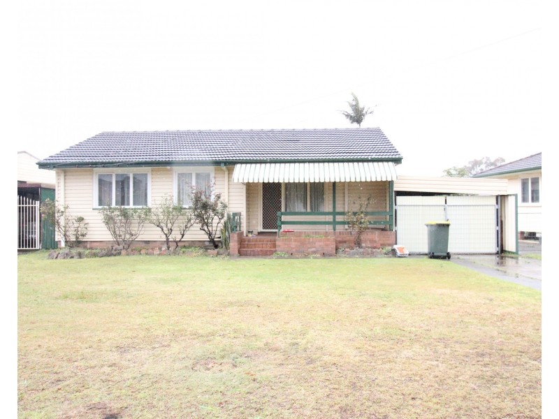 7 Williamson Crescent, Warwick Farm NSW 2170