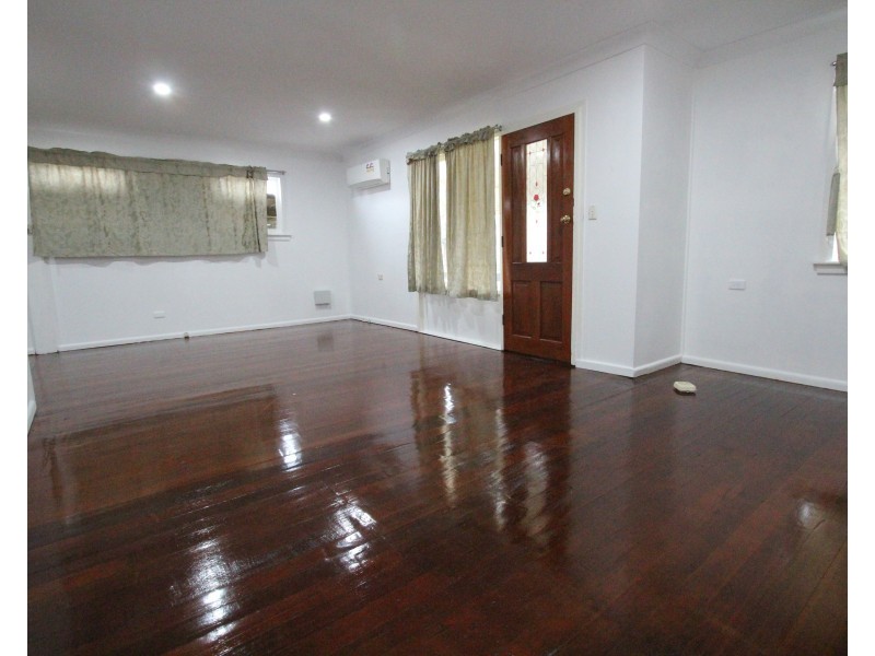 7 Williamson Crescent, Warwick Farm NSW 2170