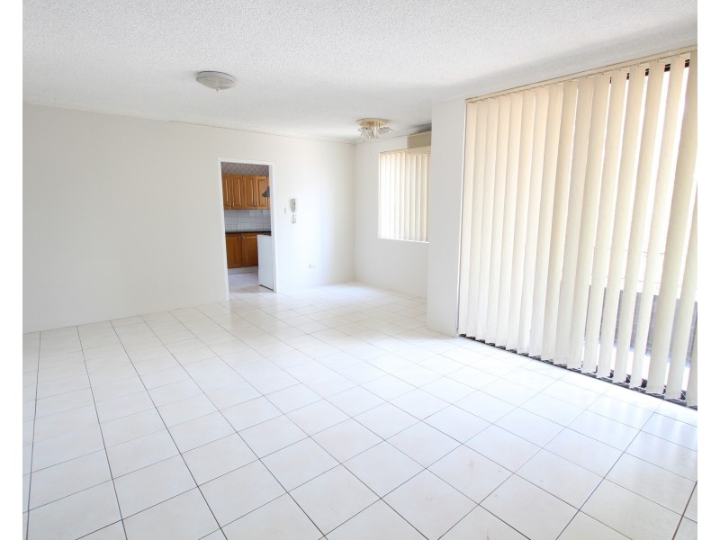 8/111 Castlereagh Street, Liverpool NSW 2170