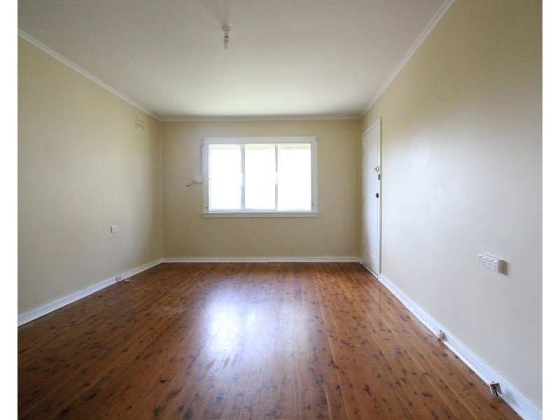 1 Albany Street, Busby NSW 2168