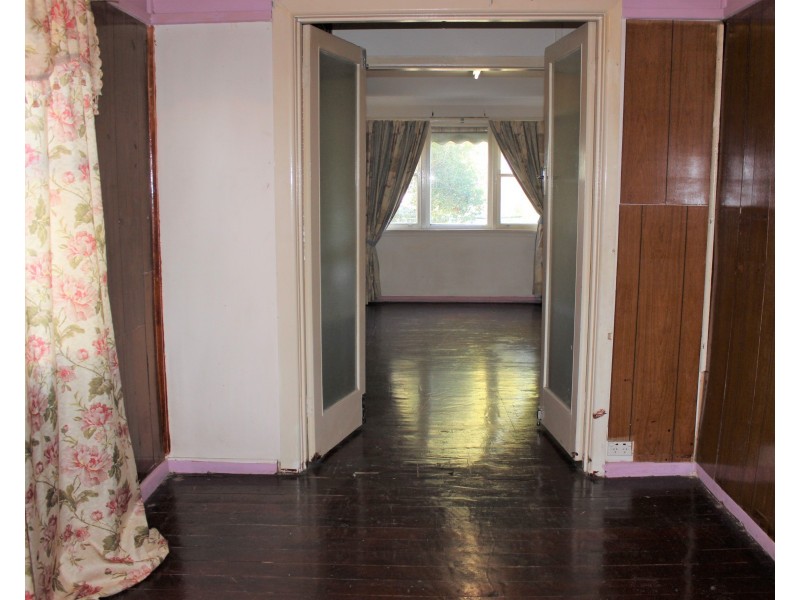 63 Bradbury Avenue, Campbelltown NSW 2560