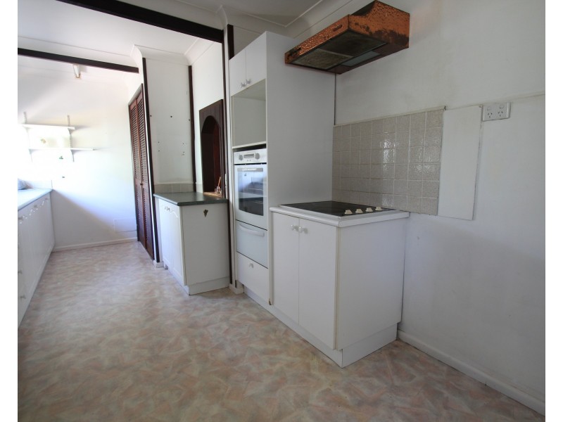 35 Greenoaks Avenue, Bradbury NSW 2560
