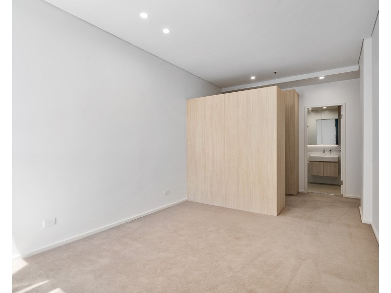 807/6A Atkinson Street, Liverpool NSW 2170