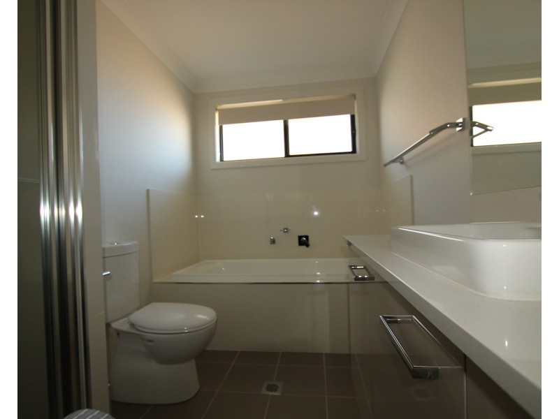 58 Pacific Palms Circuit, Carnes Hill NSW 2171