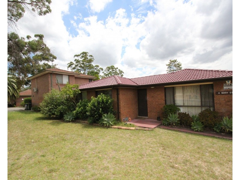 1/4 Mary Street, Macquarie Fields NSW 2564