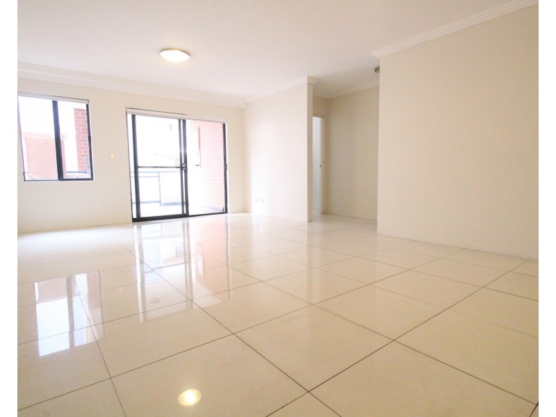3/9-11 Bathurst street, Liverpool NSW 2170