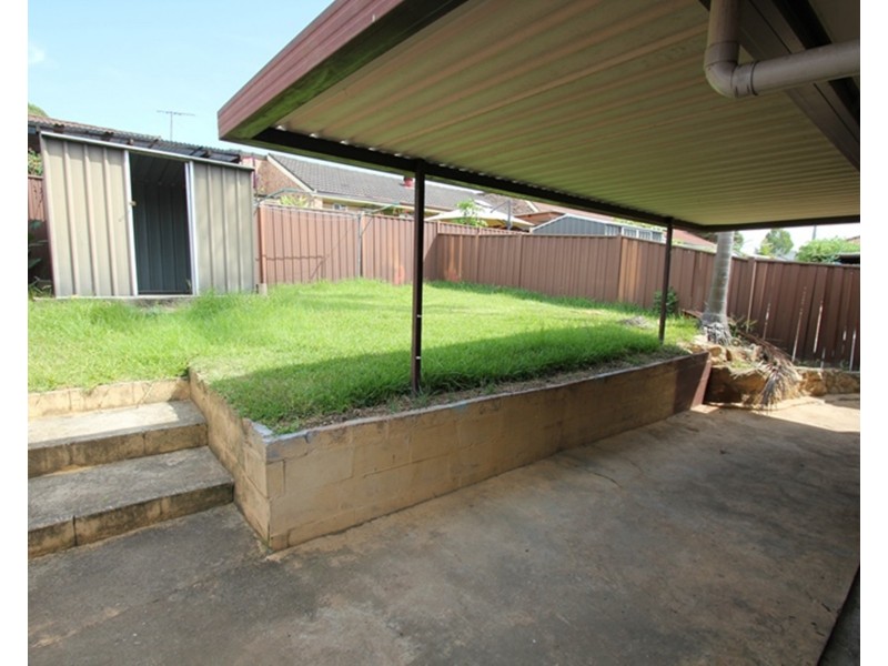 43 Brooks Street, Macquarie Fields NSW 2564